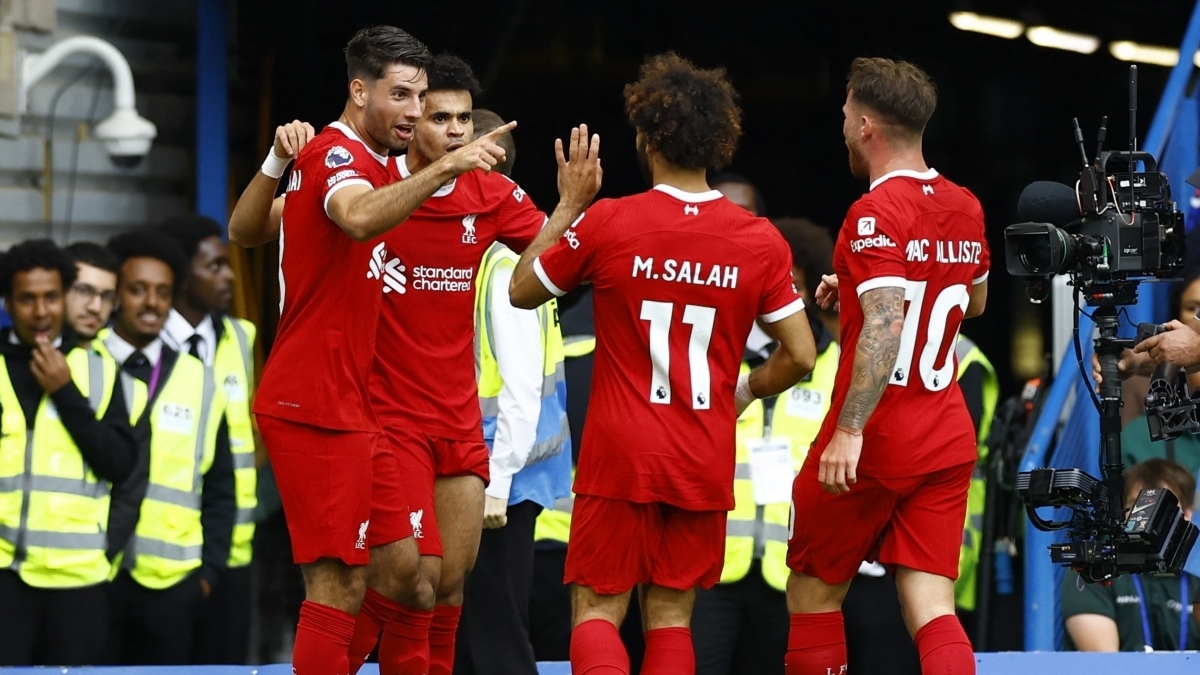 Bảng xếp hạng Ngoại hạng Anh mới nhất: Chelsea và Liverpool cầm chân nhau